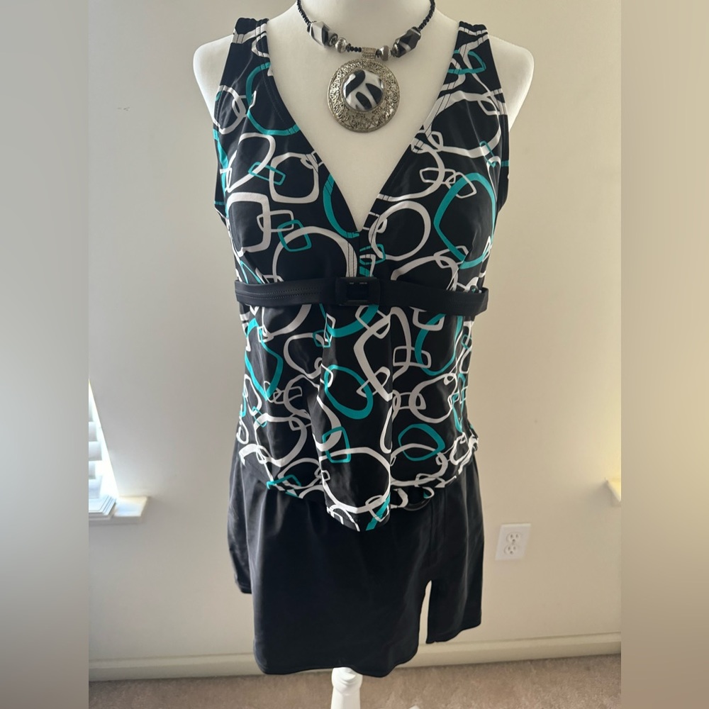 Cute Geometric Pattern Ocean Dream Tankini - Size 16.
